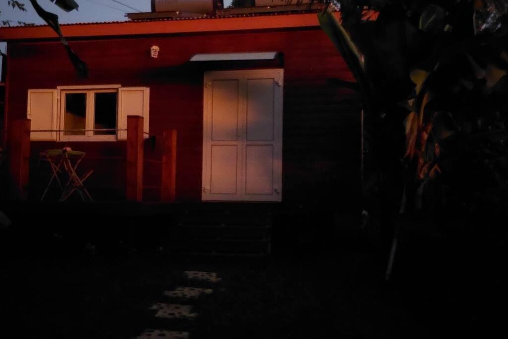 Chalet Les Azalees Le Tampon Esterno foto